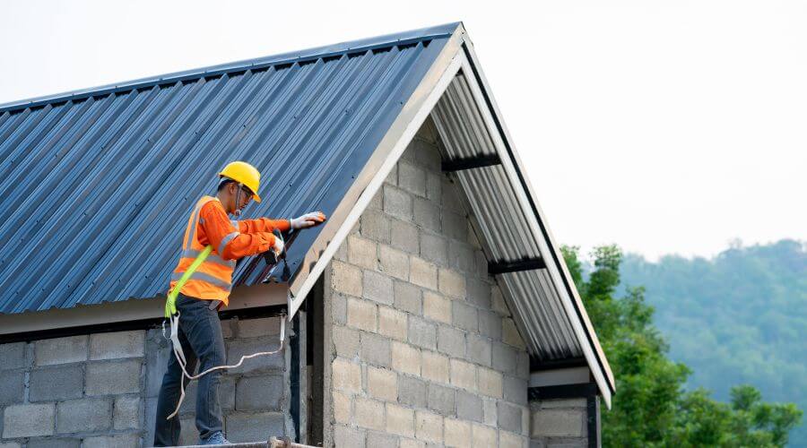 Professional residential roofers in Kellnersville, WI